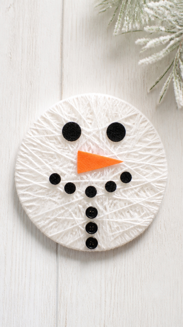 Yarn-Wrapped Snowmen