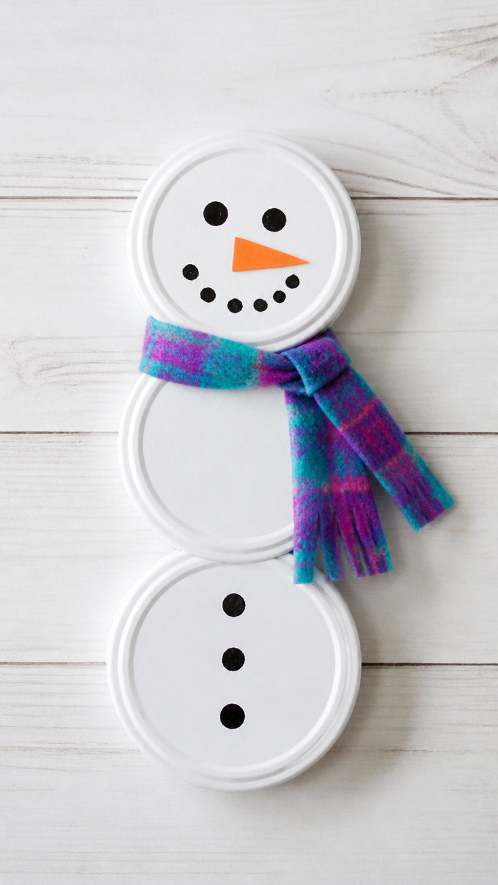 Plastic Lid Snowmen