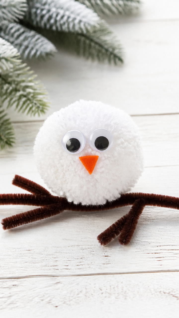 Pom-Pom Snow Owls