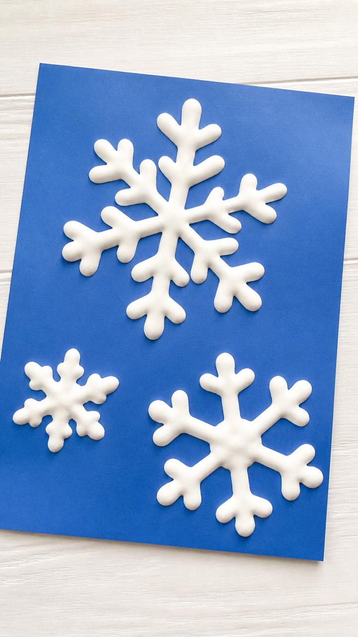 Puffy Snowflake Prints